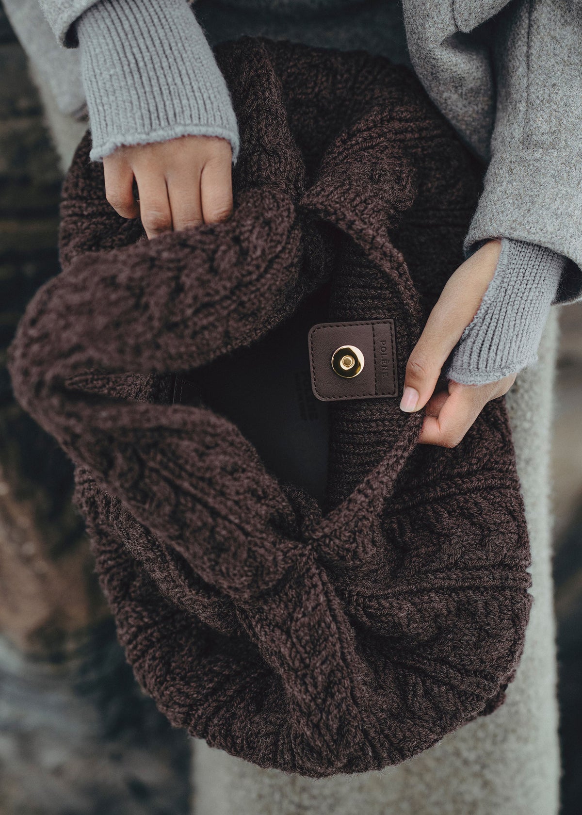 Numéro Neuf Large - Merino Ebony